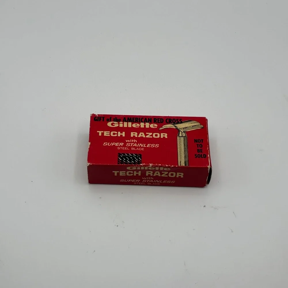 Gillette Tech Razor Mens Red American Red Cross Vintage Safety Razor New
